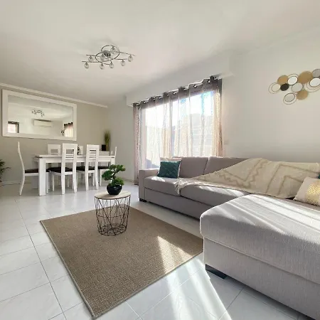 Apartament Superbe Dernier Etage, Grande Terrasse Mentona