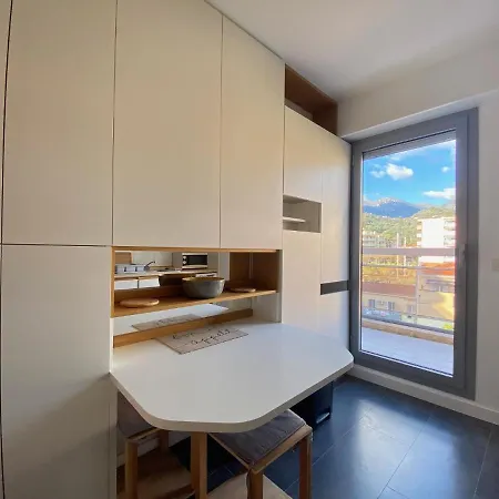 Apartment Superbe Dernier Etage, Grande Terrasse *