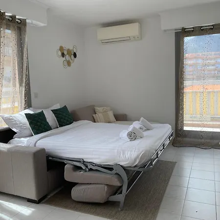 Apartment Superbe Dernier Etage, Grande Terrasse Menton